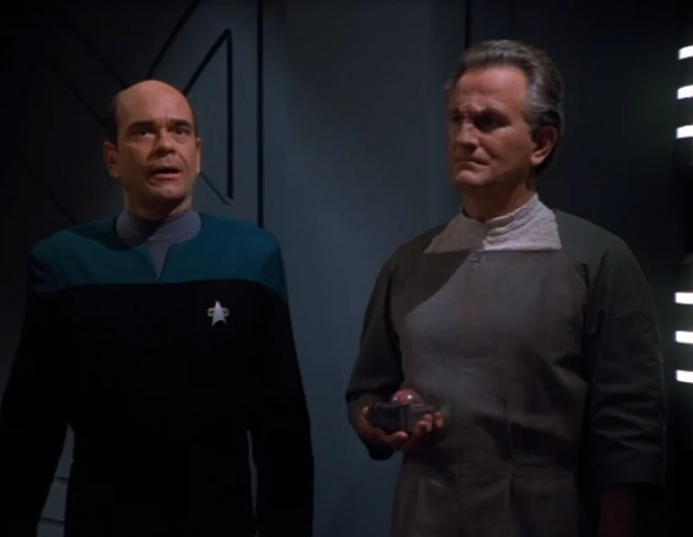 Star Trek: Voyager – „Living Witness“ (S04E23)